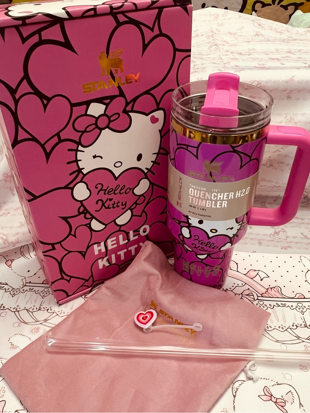 Stanley Hello Kitty Pink Quencher H2.0 Tumbler with Handle and Accessories 40 oz
